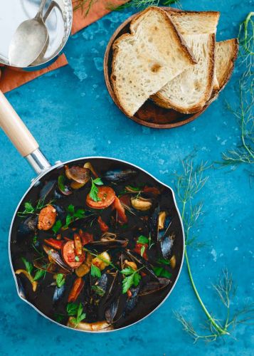 Chorizo Chili Mussels with Fennel and Tomatoes