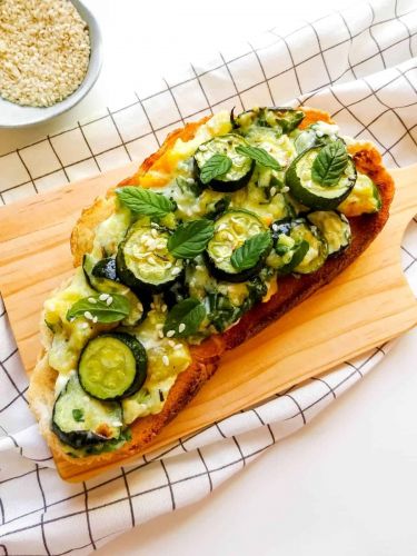 Zucchini Cheese Toast with Mint and Basil