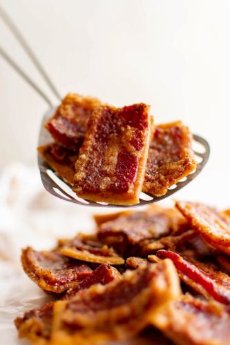 Sweet and Savory Bacon Crackers