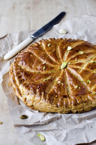 French apple king cake