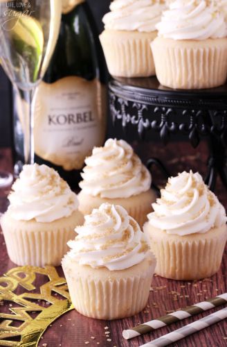 Champagne frosting