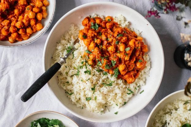 Vegan Chickpea Curry (Chana Masala)