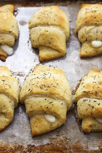 Cheesy Garlic Butter Crescents