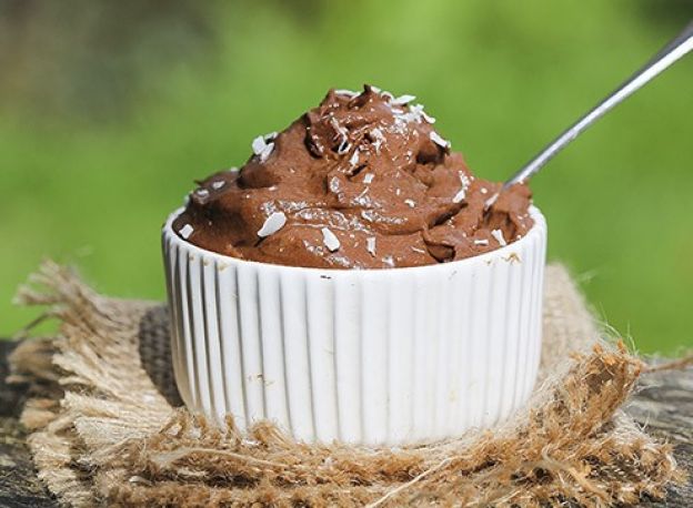 Raw Chocolate Mousse With Avocado and Banana