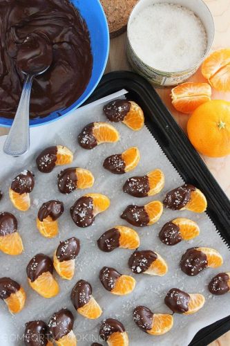 Chocolate dipped clementines