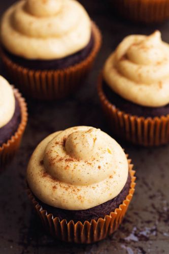 Cinnamon pumpkin cream cheese frosting