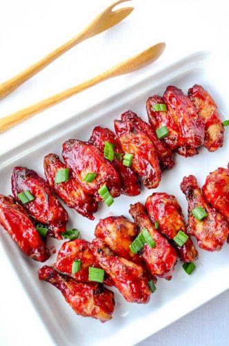 Cranberry glazed chili chicken wings