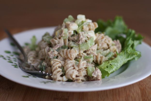 Creamy Tuna Pasta Salad With Greek Yogurt