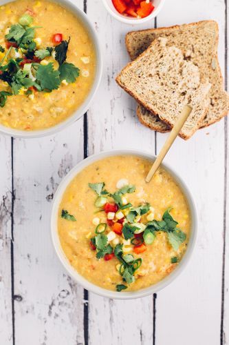 Creamy Vegan Corn Chowder