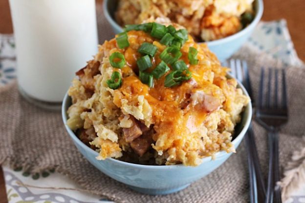 Tater tot egg bake