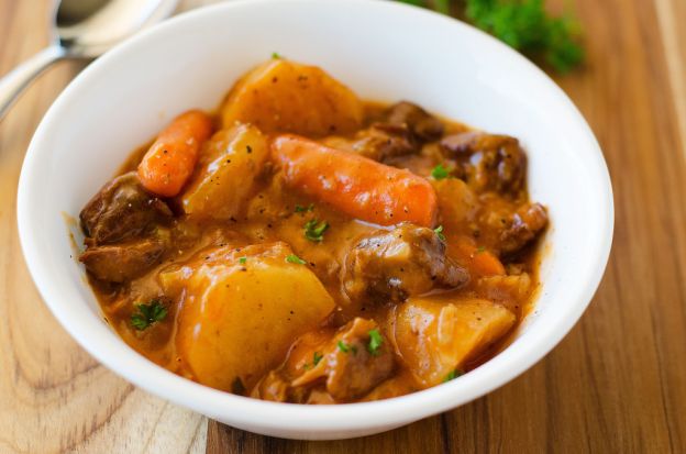 CROCK POT BEEF STEW