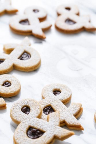 Peanut Butter and Jelly Linzer Cookies