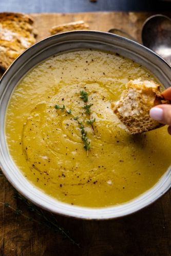 30-Minute Leek and Potato Soup