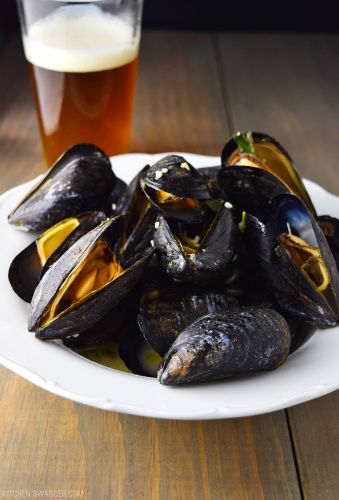 Beer Steamed Mussels