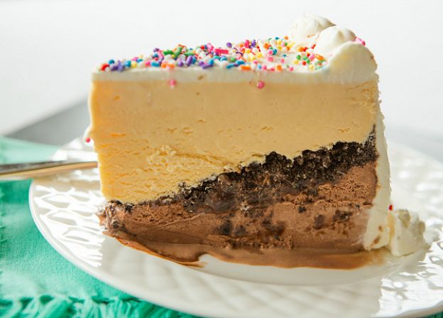 Homemade Dairy Queen ice cream cake