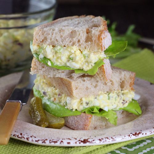 Greek Yogurt Deviled Egg Salad Sandwiches