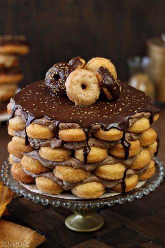 Doughnut cake