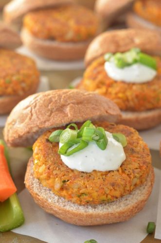 Buffalo chickpea sliders