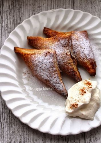 Dutch Apple Turnovers - Appleflappen