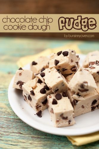 Chocolate chip cookie dough fudge