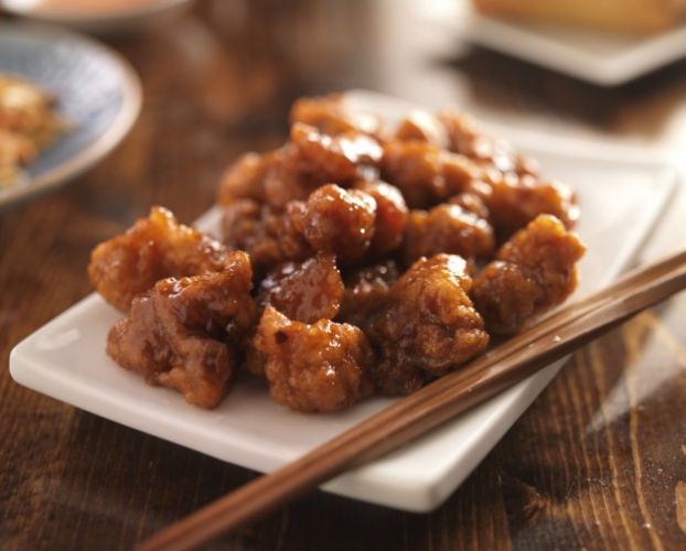 Sweet and sticky caramel chicken