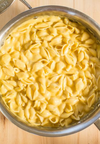 Easy 30-Minute Stovetop Macaroni and Cheese