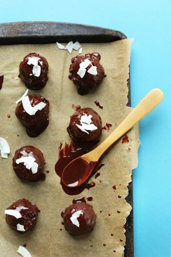 Raw Double Chocolate Macaroons