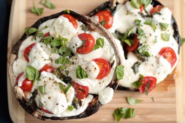 16. Portobello mushroom pizzas