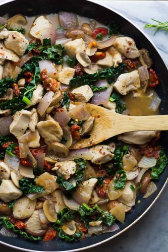 30-Minute Tuscan Chicken Skillet