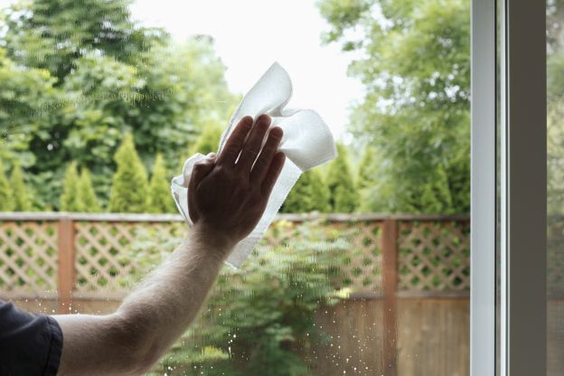 A Good Way To Clean Kitchen Windows