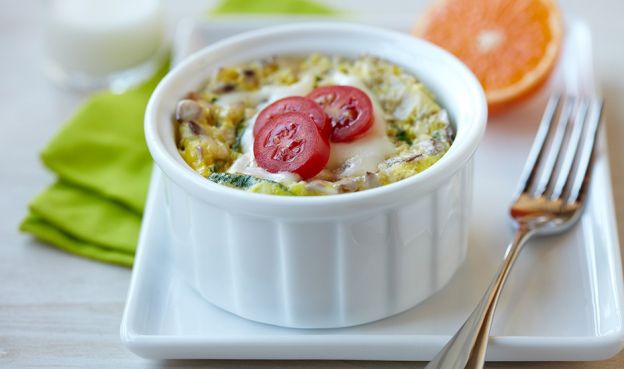 Egg and veggie breakfast bowl