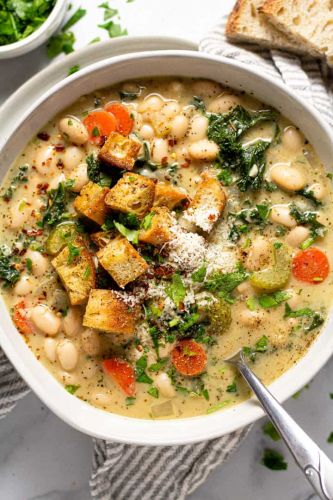 30-Minute White Bean Kale Soup