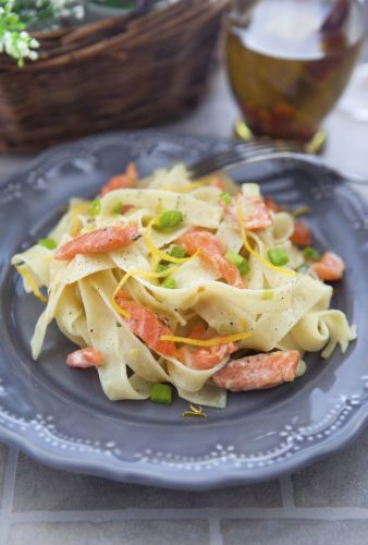 Smoked salmon pasta