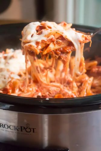 Slow Cooker Chicken Parmesan and Pasta