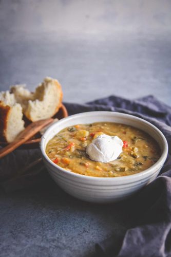 Healthy Slow Cooker Lentil and Vegetable Soup