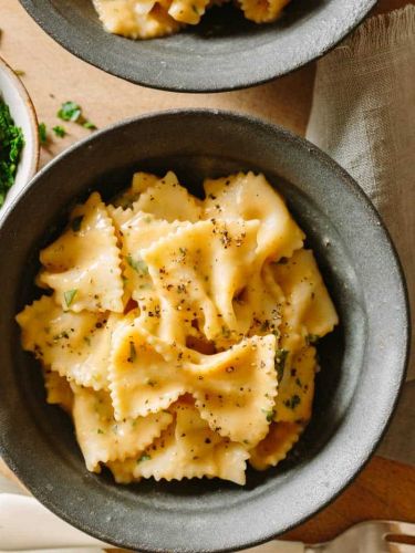 Farfalle with a Creamy White Bean and Roasted Garlic Sauce