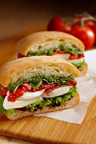 Roasted Tomato Caprese Sandwich