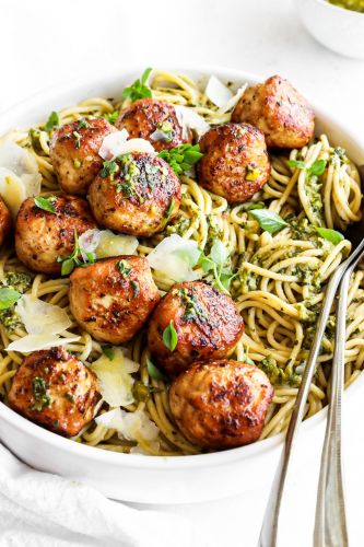 Chicken Meatballs with Pesto Spaghetti