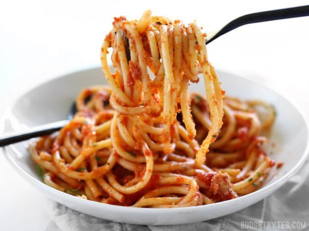 Pasta With 5-Ingredient Butter Tomato Sauce