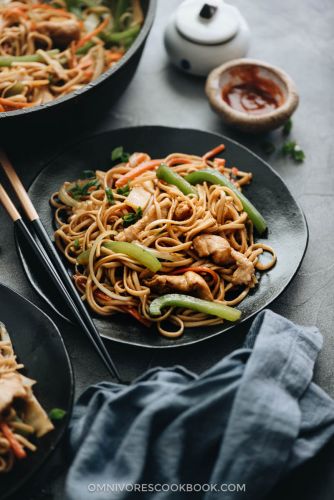 Chicken Lo Mein