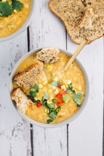 Creamy Vegan Corn Chowder