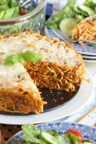 Turn Leftover Spaghetti Into A Pasta Pie