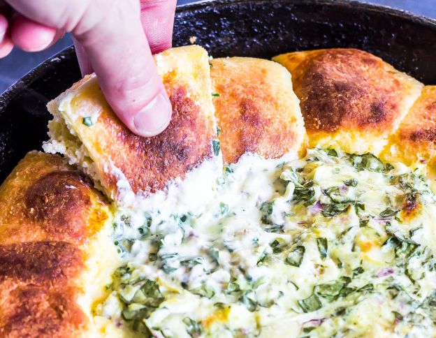 Keto Spinach Artichoke Dip Pull-Apart Rolls