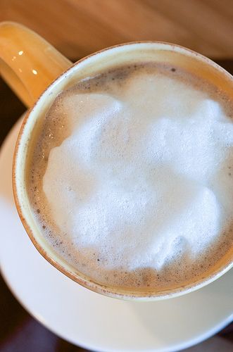 DIY, no-equipment milk froth