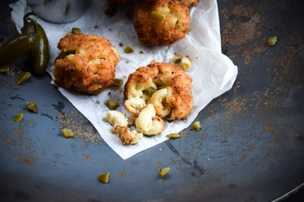 Fried jalapeño popper macaroni and cheese balls