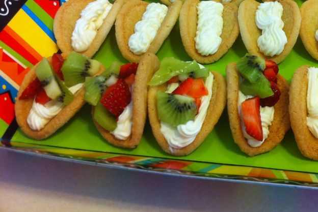 Fruit and cream tacos