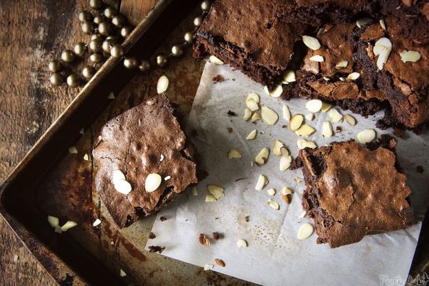 Fudgy Amaretto Brownies