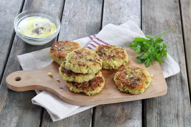 Garlic Parmesan Quinoa Zucchini Fritters