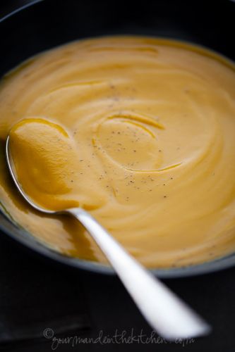 Ginger Turmeric Spiced Carrot Soup