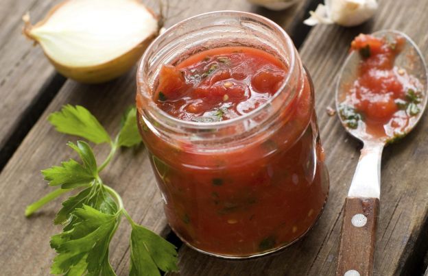 Grate Tomatoes To Make Sauce